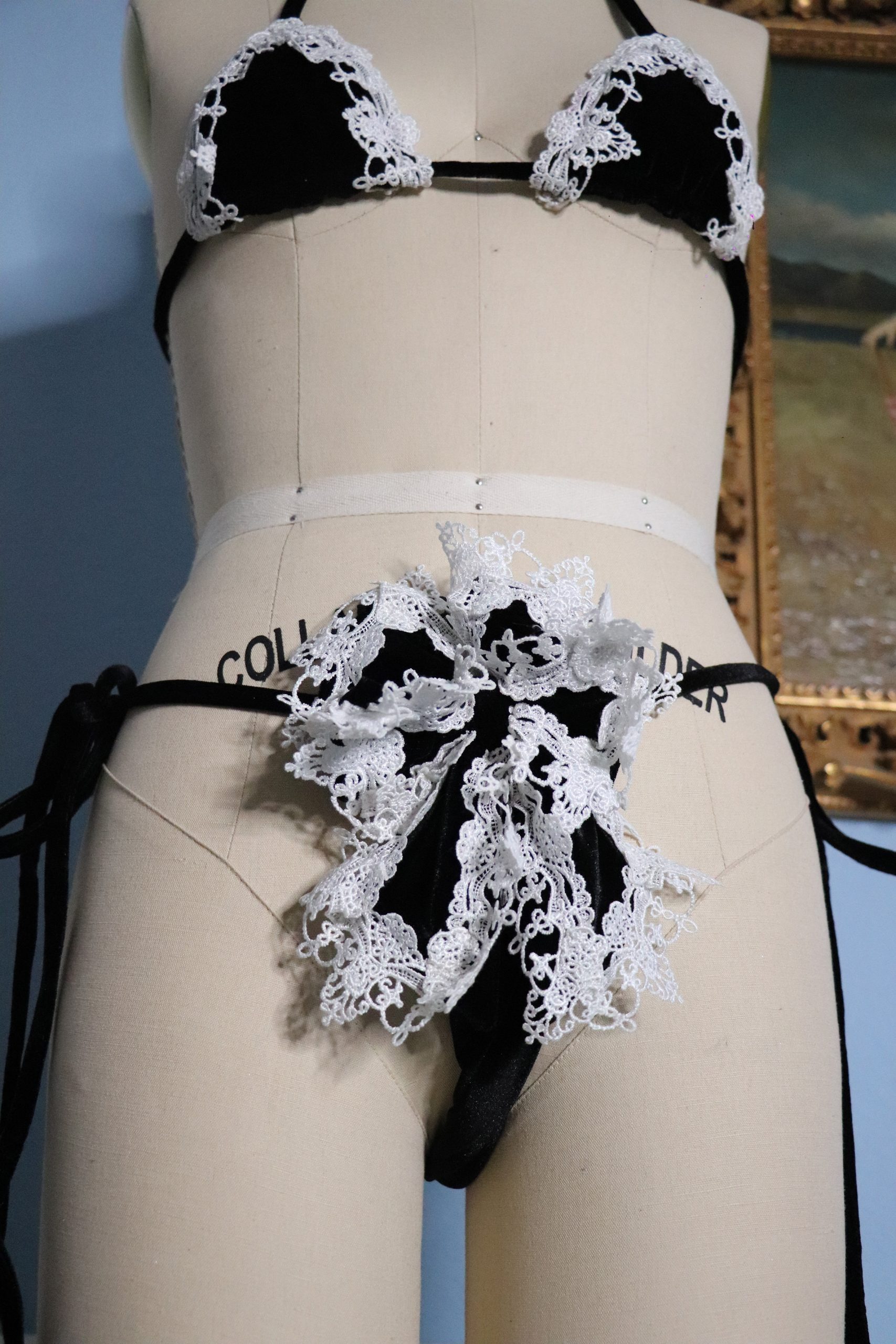 Antoine - Lingerie Set - Image 8